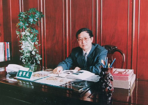 豪伦红木家具馆郁培良馆长