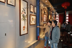 2月20日，北京大学文化产业研究院、中国品牌研究中心王齐国主任一行数人在莆田市市委宣传部副部长、市科联主席许银梅、仙游县县委宣传部部长连向红、仙游县文学艺术界联合会主席连铁杞陪同下亲临连天红进行文化战略规划调研