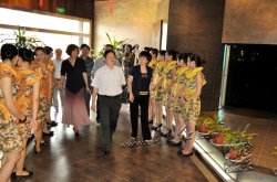 9.6市委常委宣传部部长陈立华亲临连天红参观调研1