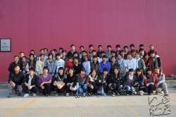 12-20福建龙岩学院连天红班学生回访石马总部4